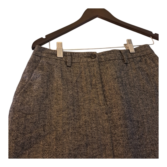 LL Bean Herringbone Tweed Wool Skirt - Picture 4 of 7